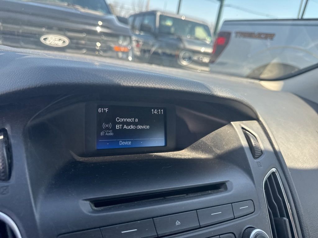 Used 2016 Ford Focus SE w/ Equipment Group 201A image 13