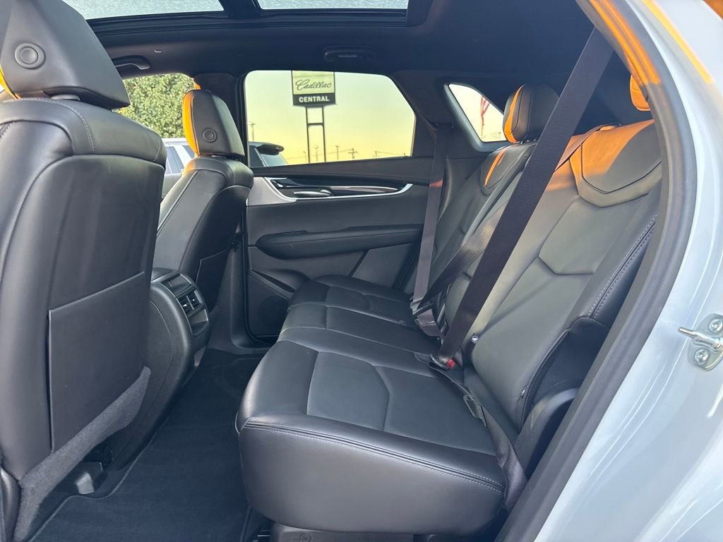 Certified 2025 Cadillac XT5 Premium Luxury image 13