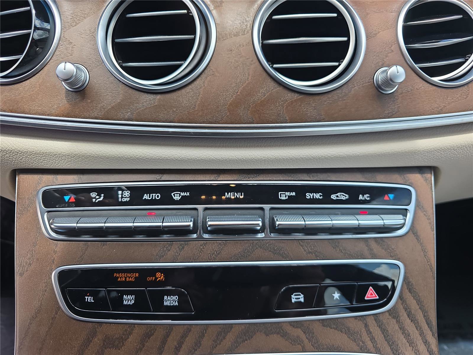 Used 2022 Mercedes-Benz E 350 Sedan image 20