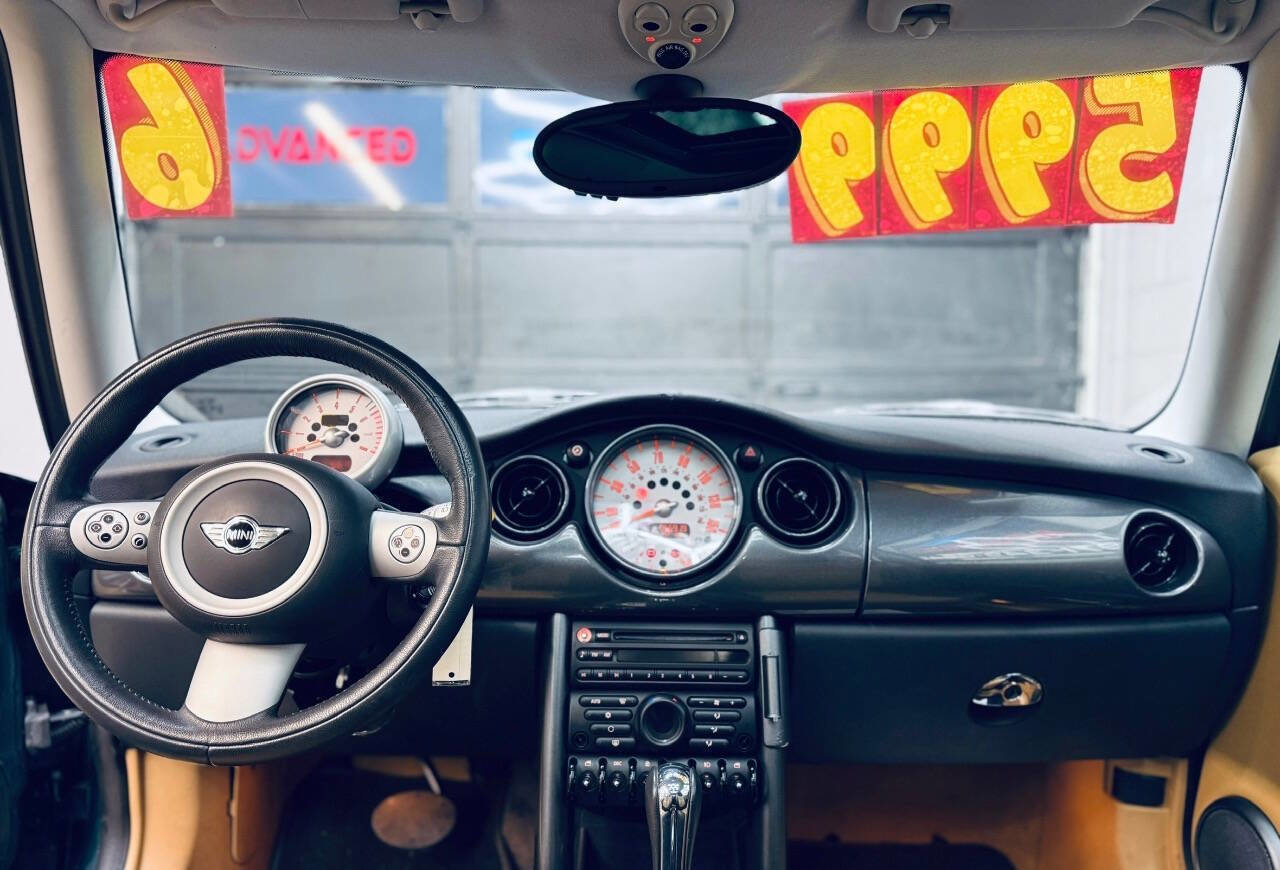 Used 2006 MINI Cooper Hardtop image 12