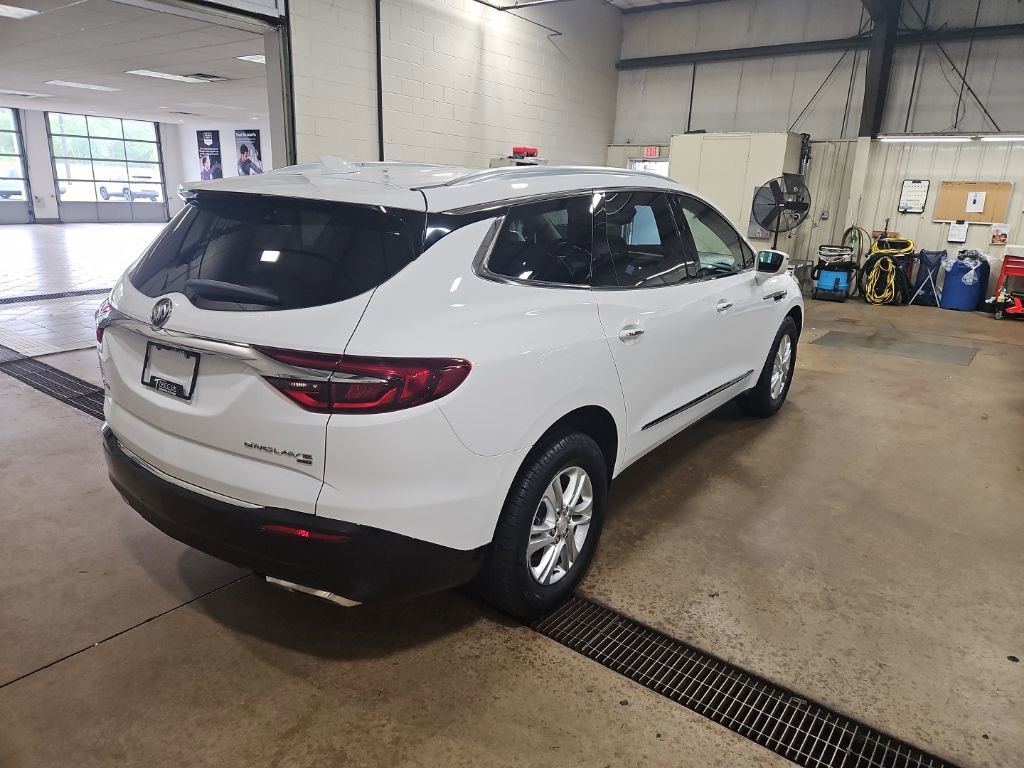Used 2018 Buick Enclave Premium AWD/4WD image 7