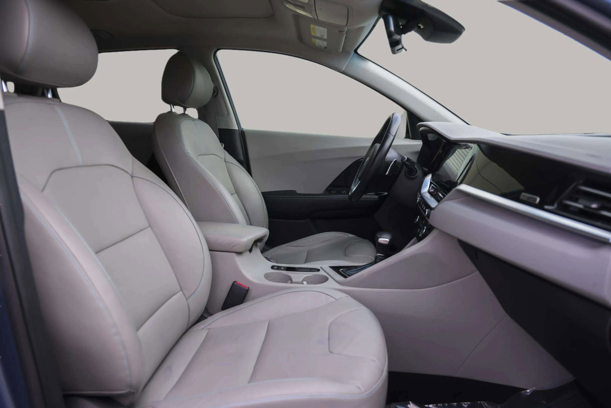 Used 2021 Kia Niro image 37