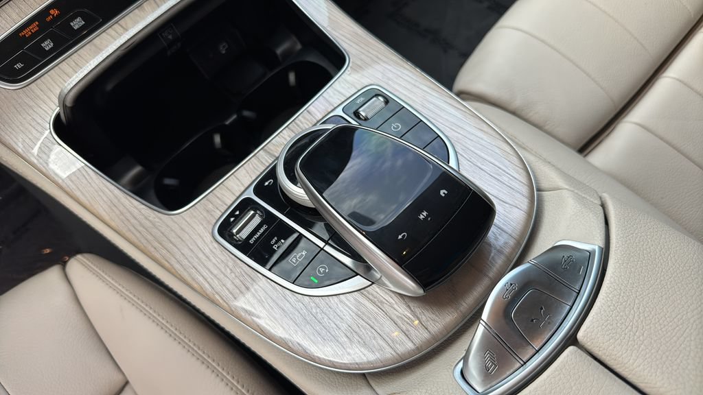 Used 2023 Mercedes-Benz E 450 Cabriolet image 30