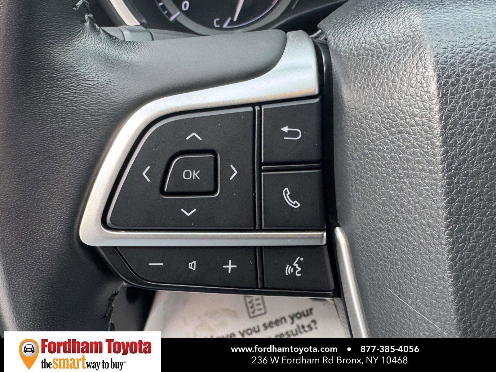Used 2022 Toyota Highlander XLE image 21