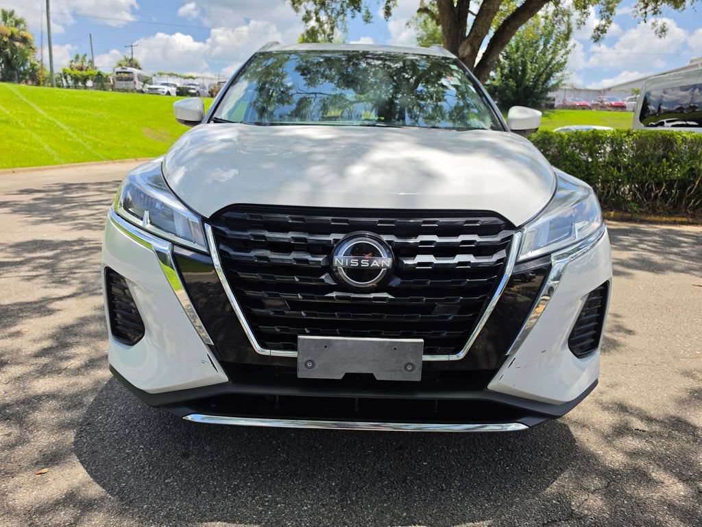 Used 2023 Nissan Kicks SV FWD image 6