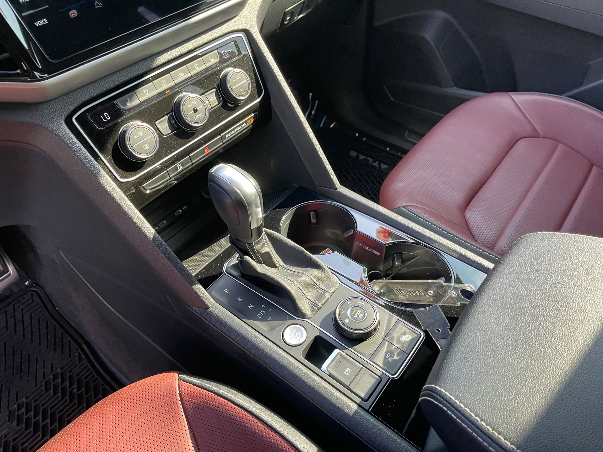 Used 2023 Volkswagen Atlas Cross Sport SEL Premium R-Line image 18