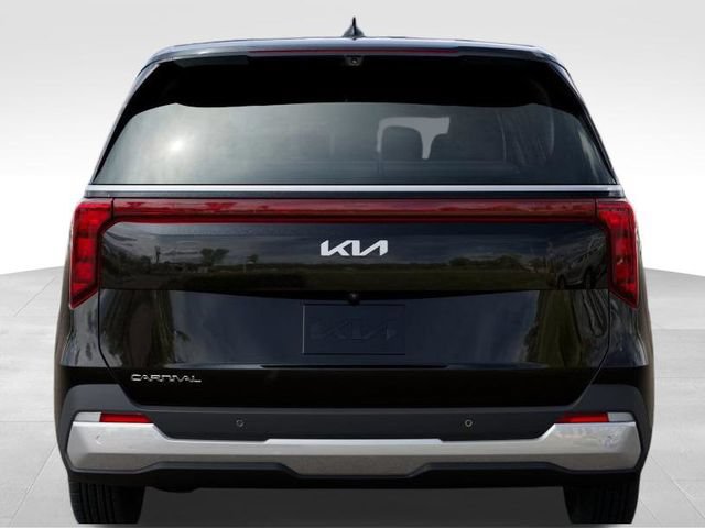 Used 2026 Kia Carnival FWD image 14