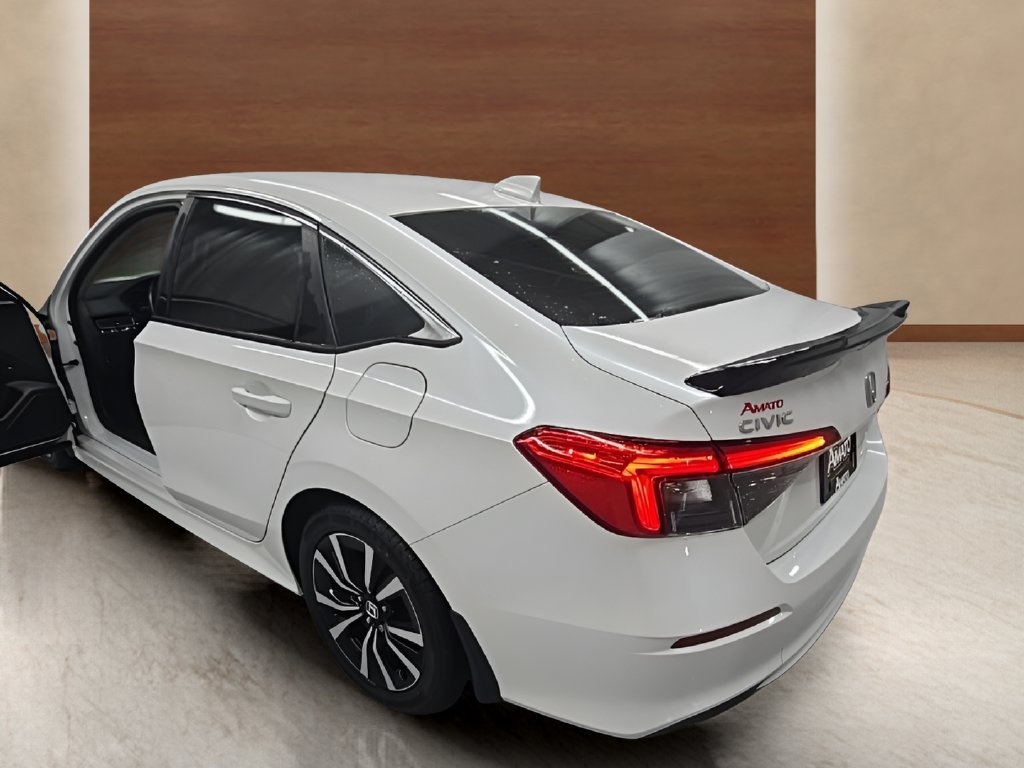 Used 2022 Honda Civic EX image 4