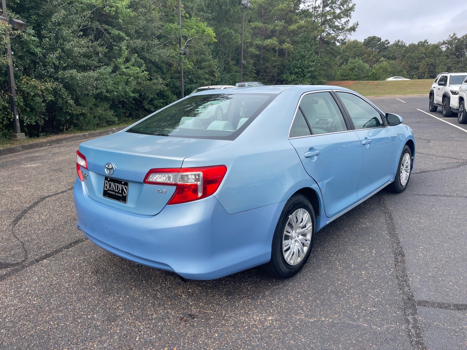 Used 2013 Toyota Camry LE FWD image 17