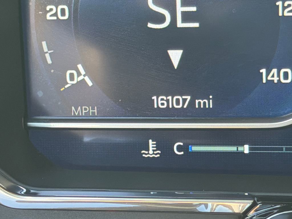 Used 2024 Chevrolet Silverado 1500 LTZ image 27