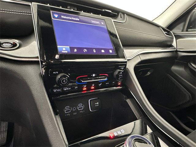 Certified 2023 Jeep Grand Cherokee L Laredo image 27