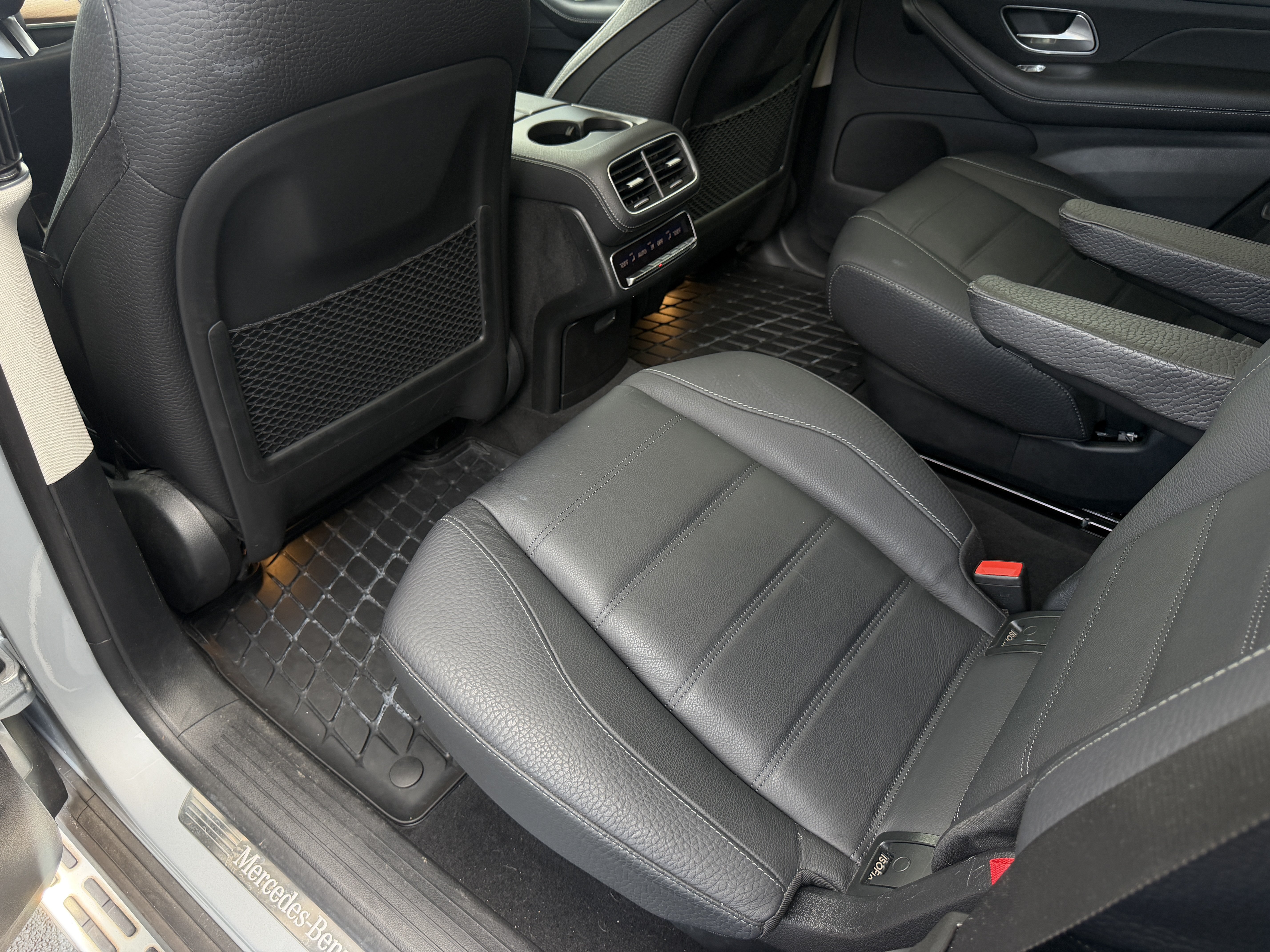 Used 2024 Mercedes-Benz GLS 580 4MATIC image 18