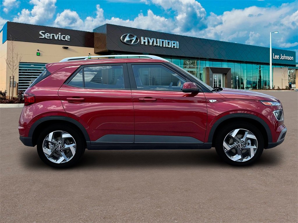 New 2025 Hyundai Venue Limited image 9