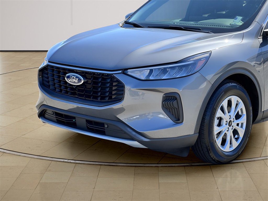 Used 2023 Ford Escape Active w/ Tech Pack #2 image 38