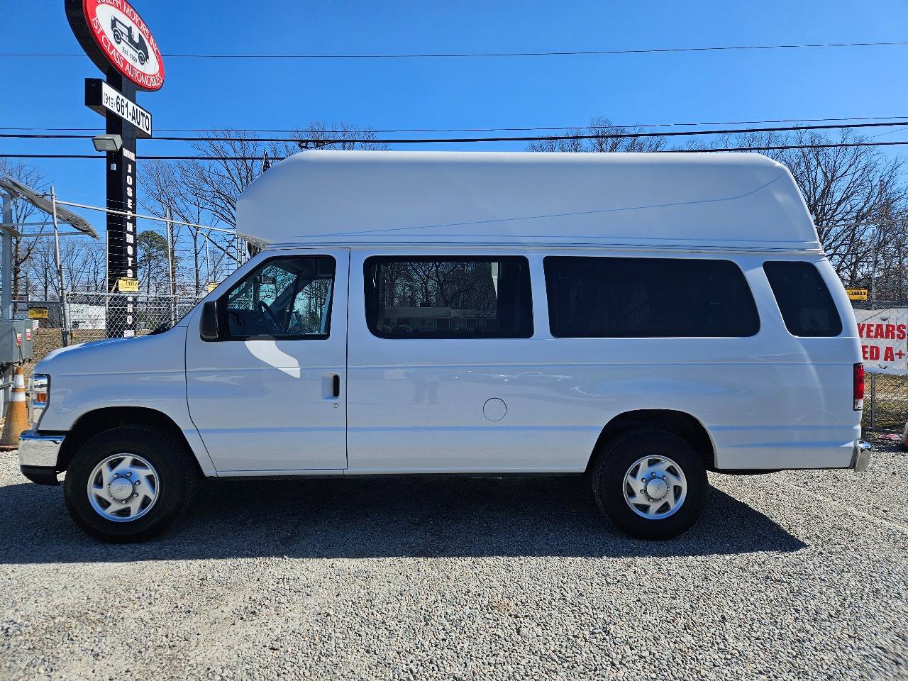 Used 2013 Ford E-350 and Econoline 350 Extended Super Duty w/ PWR Group RWD image 4