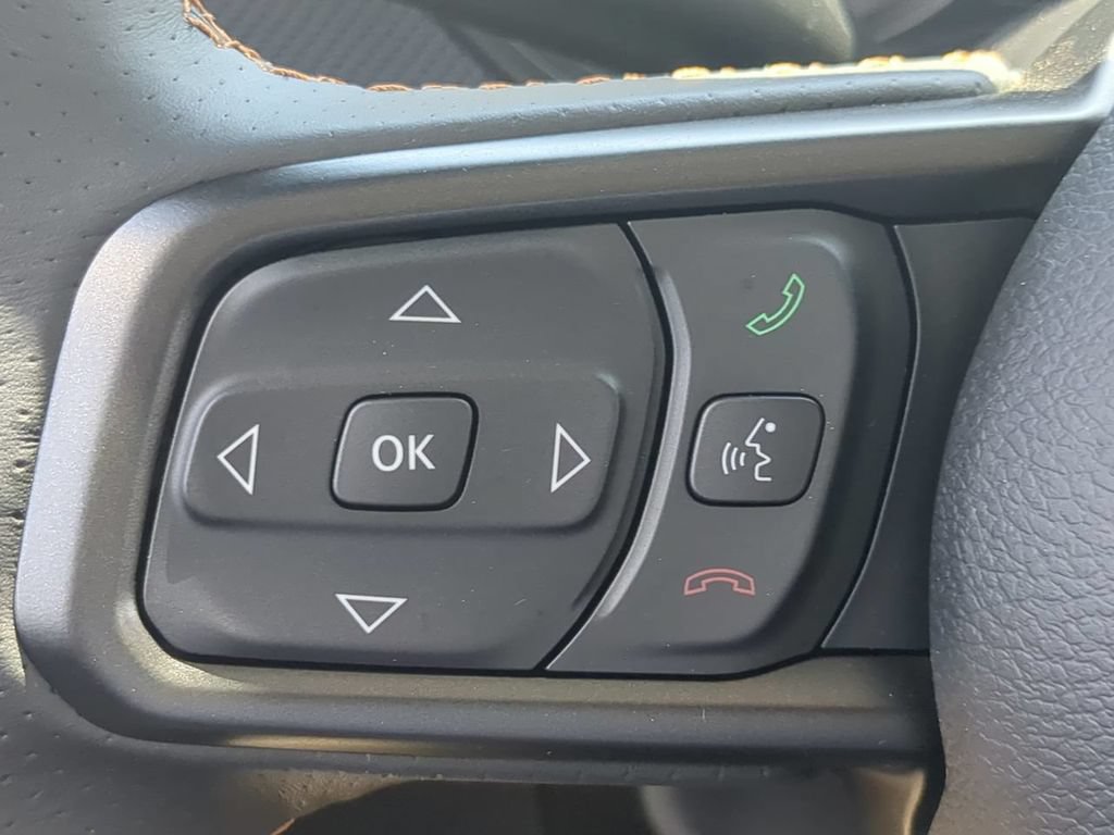Used 2024 Jeep Gladiator Mojave AWD/4WD image 22