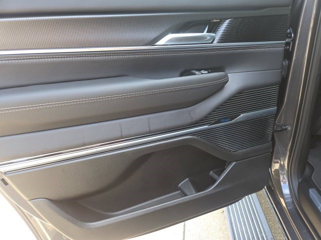 New 2026 Jeep Grand Wagoneer L Summit AWD/4WD image 20