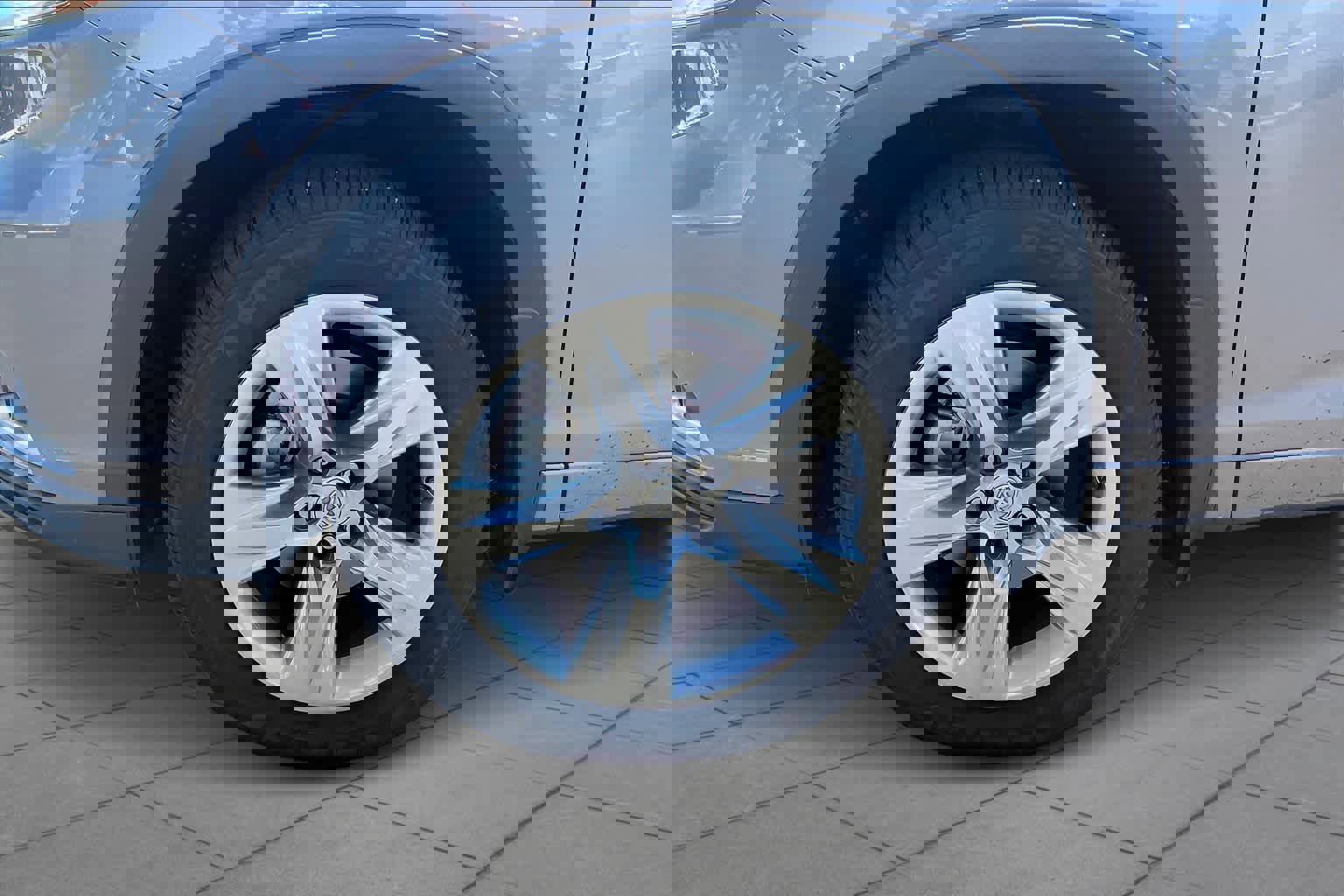 Used 2015 Toyota Highlander Limited w/ Driver Technology Package image 11