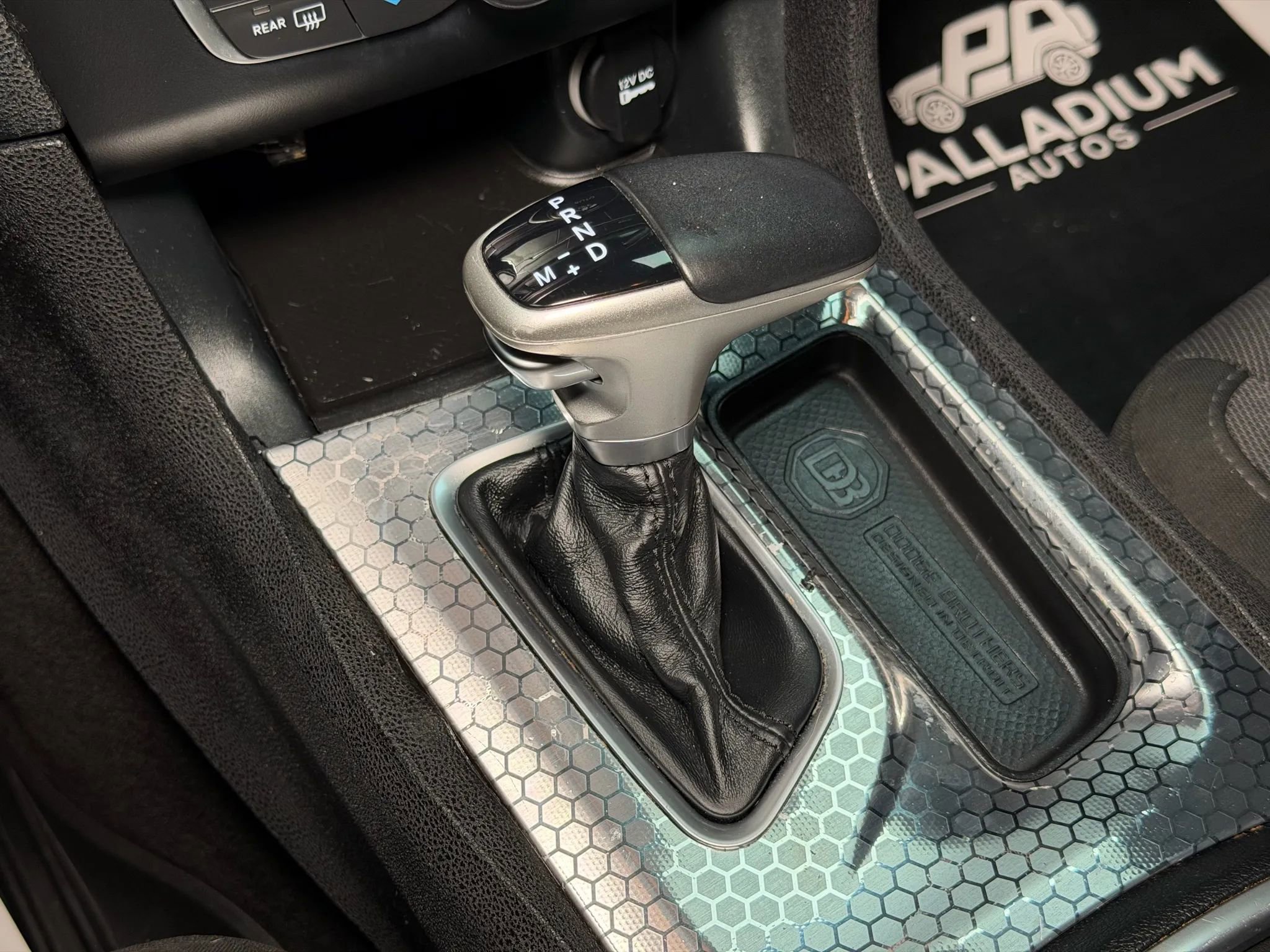 Used 2016 Dodge Charger R/T w/ Navigation & Travel Group image 40