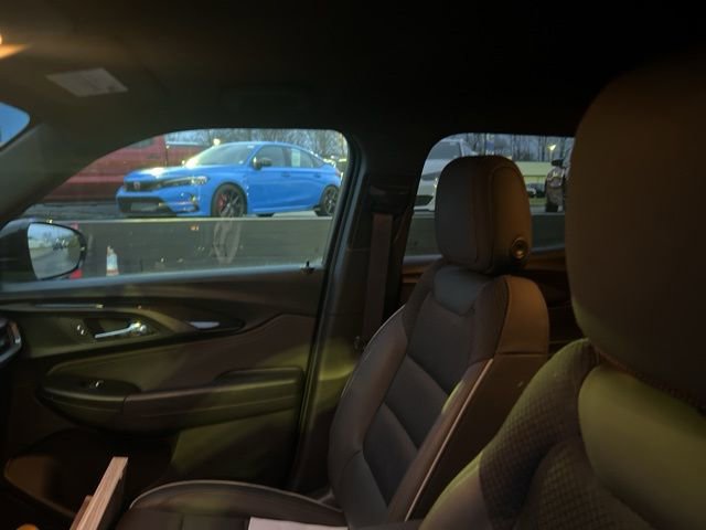 Used 2023 Chevrolet TrailBlazer RS image 11