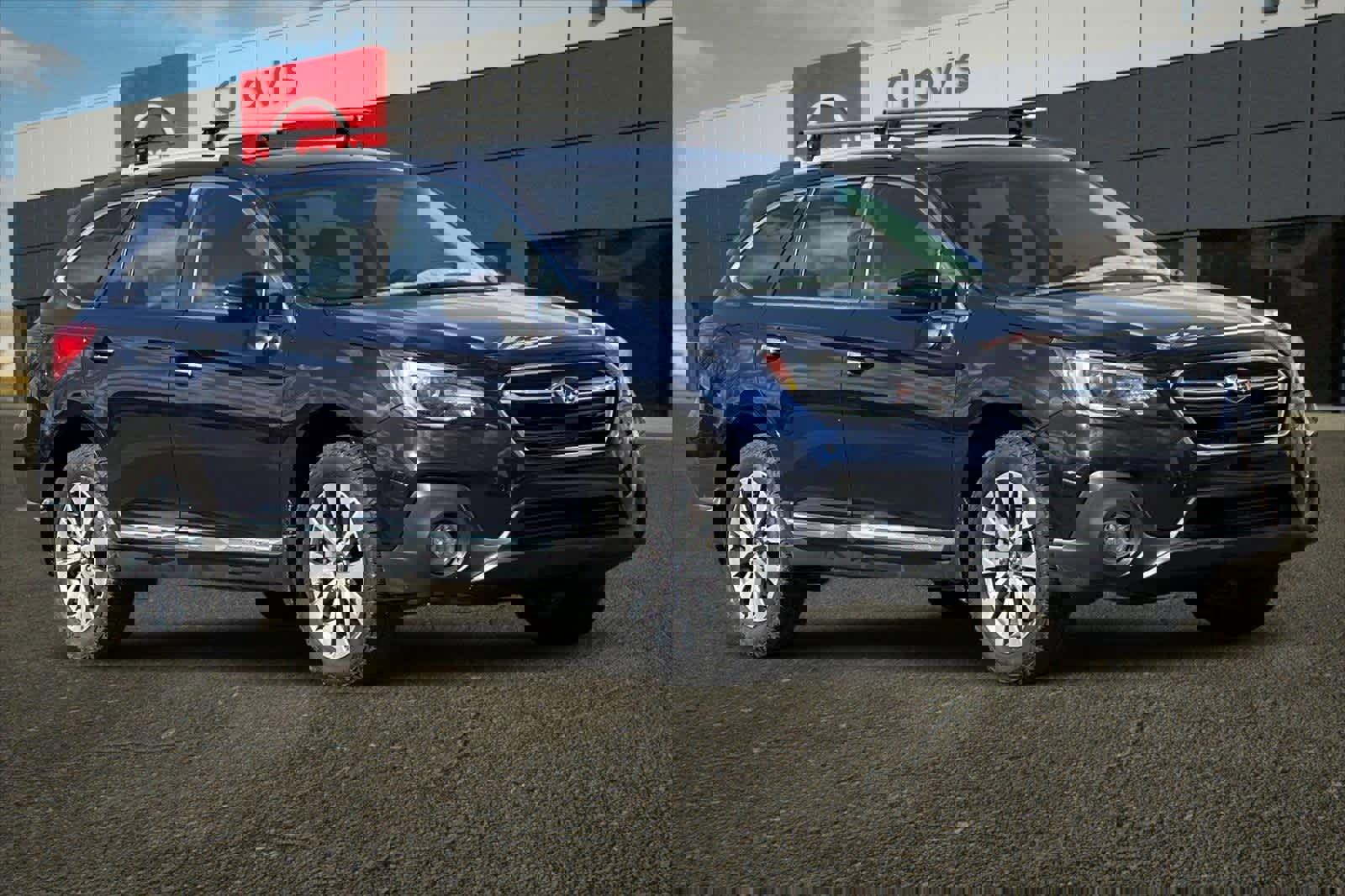 Used 2018 Subaru Outback 3.6R Touring w/ Popular Package #3 image 10