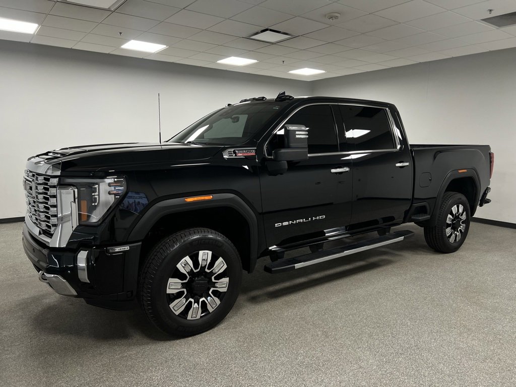 Used 2024 GMC Sierra 3500 Denali w/ Denali Reserve Package image 6