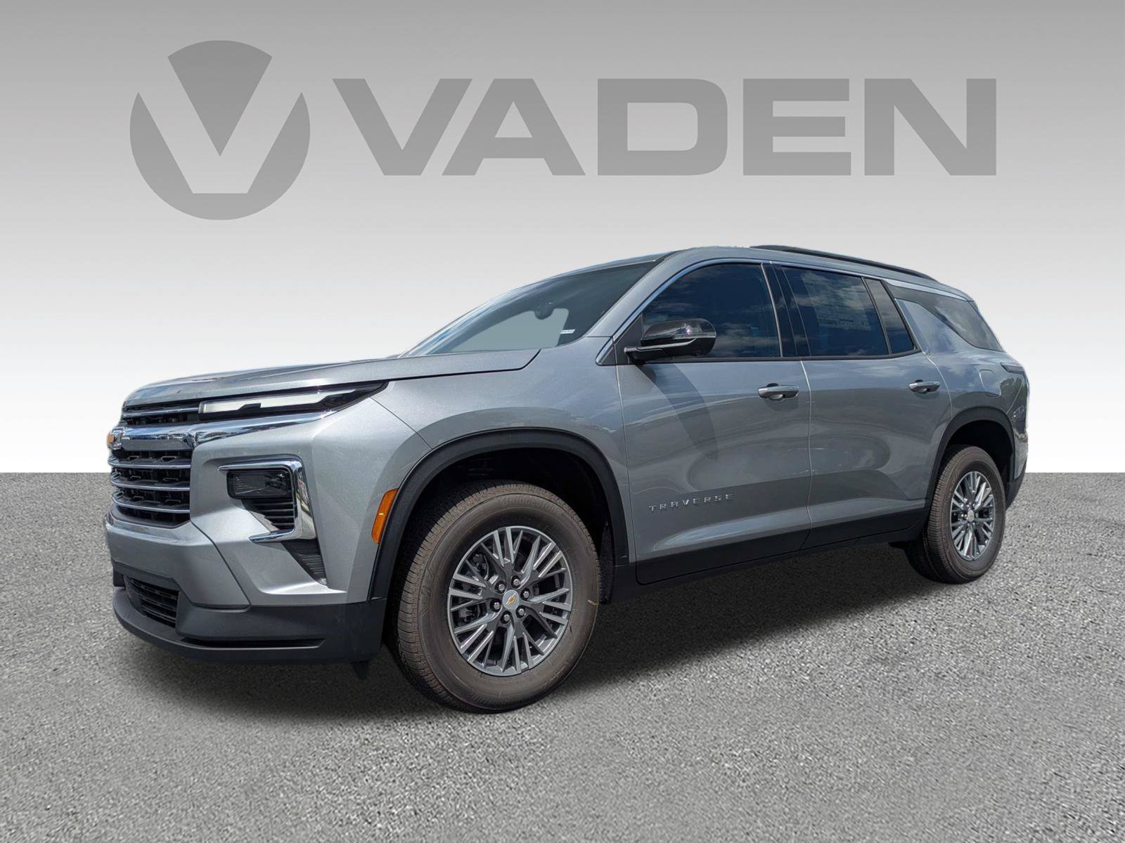 New 2027 Chevrolet Traverse LT w/ Driver Confidence Package FWD image 2