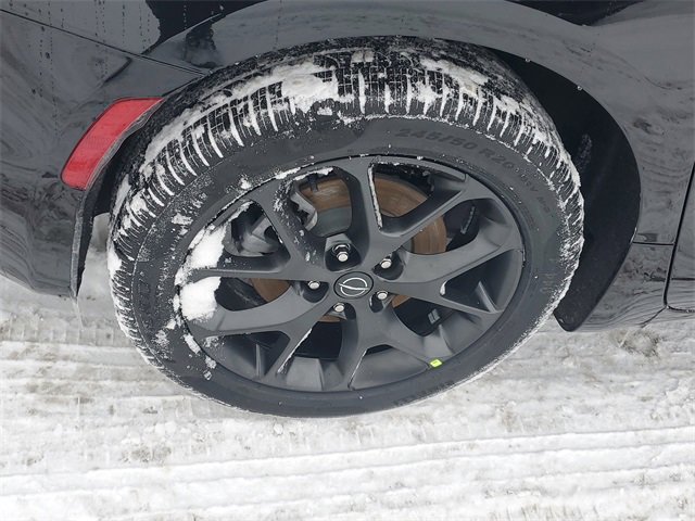 New 2026 Chrysler Pacifica Limited w/ Uconnect Theater Family Group image 5