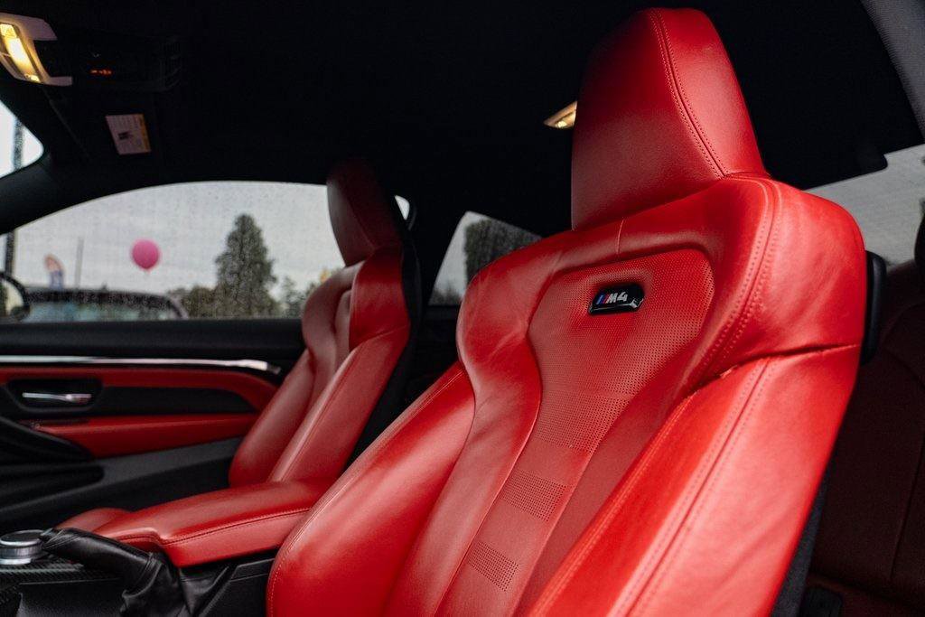 Used 2018 BMW M4 Coupe RWD image 15