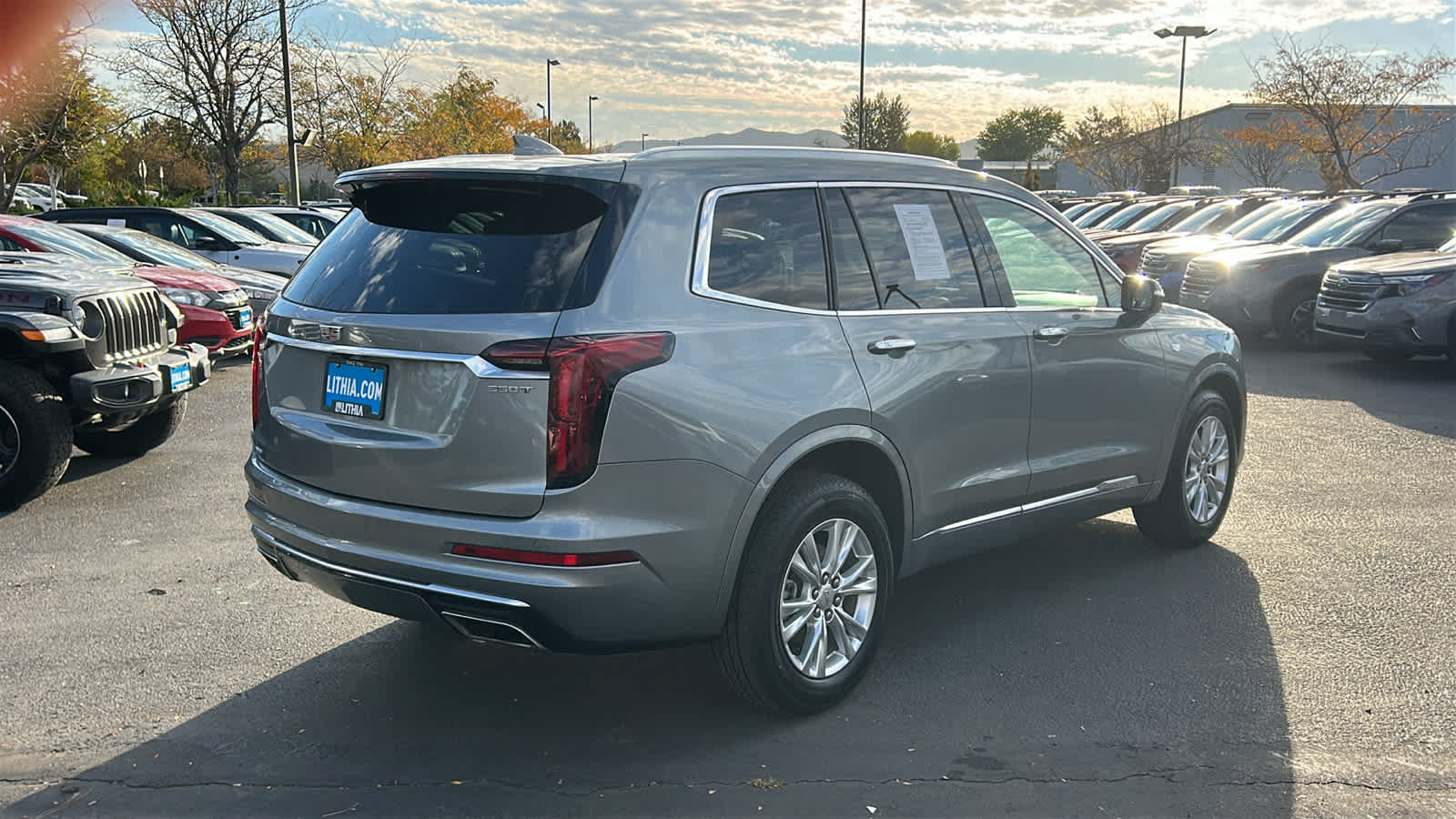 Used 2023 Cadillac XT6 Luxury AWD/4WD image 5