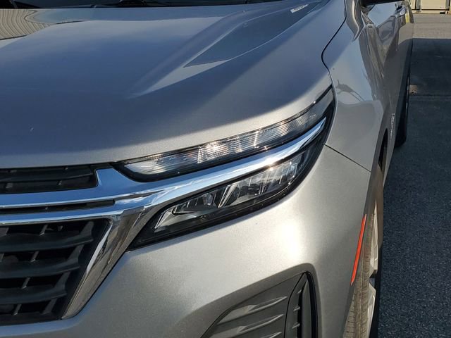 Used 2023 Chevrolet Equinox LS w/ LS Convenience Package image 4