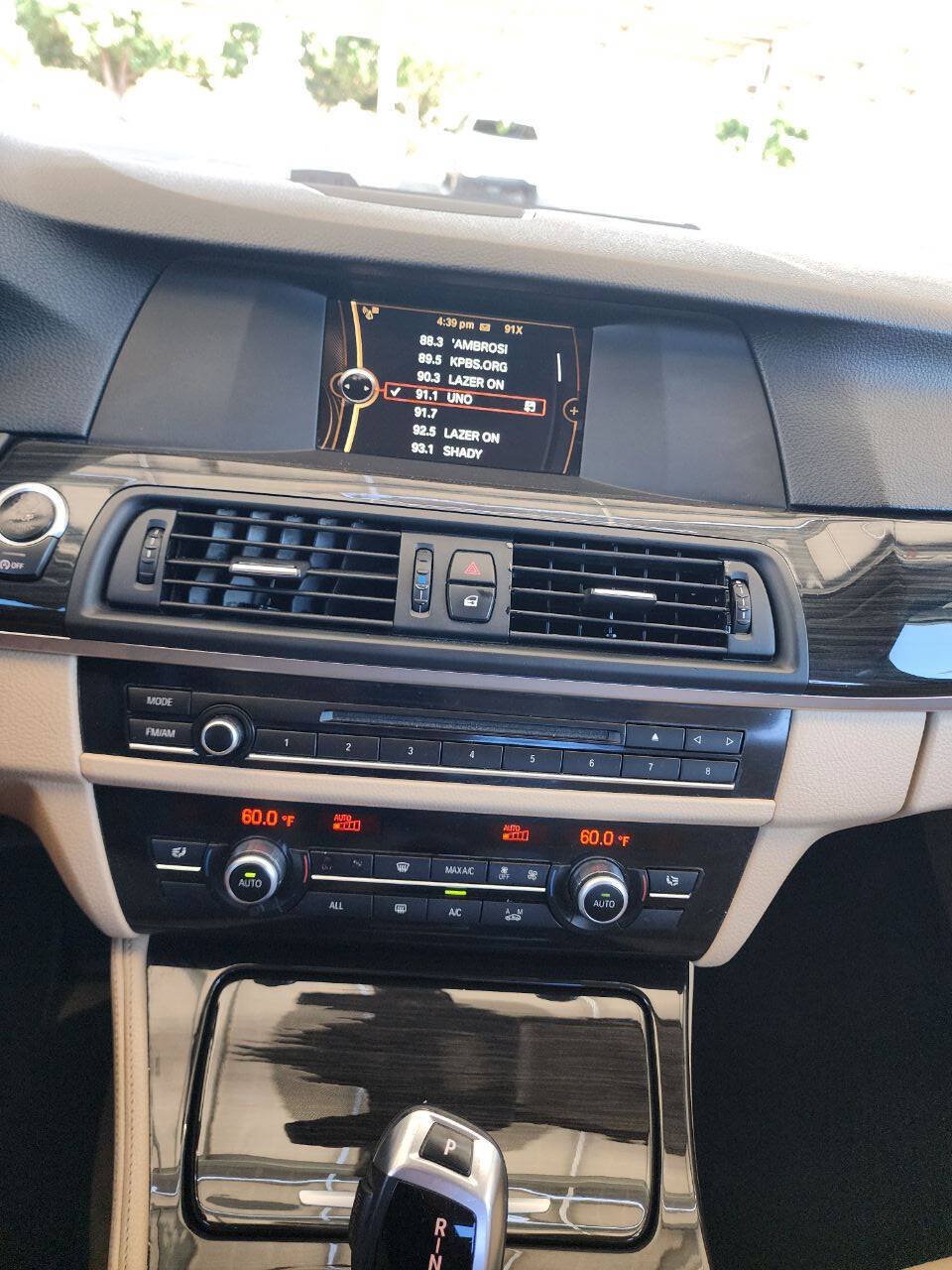 Used 2013 BMW 528i Sedan RWD image 27