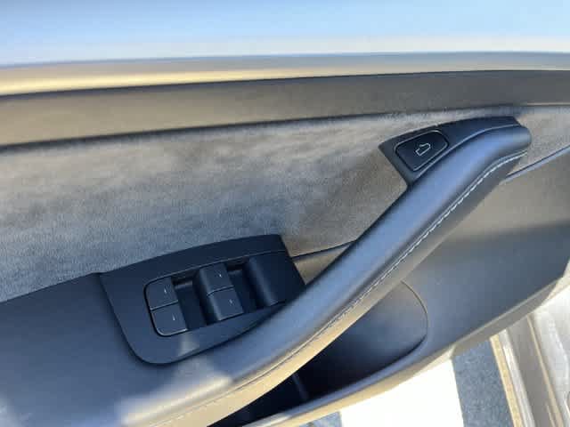 Used 2023 Tesla Model 3 Standard Range RWD image 14