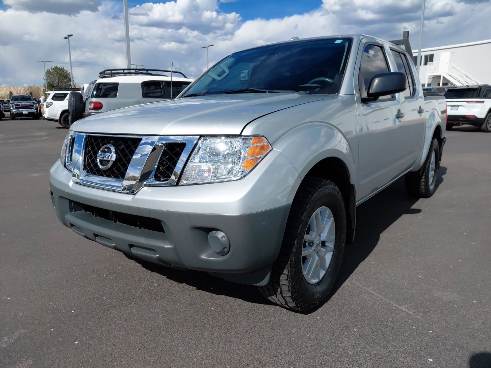 Used 2018 Nissan Frontier SV image 9