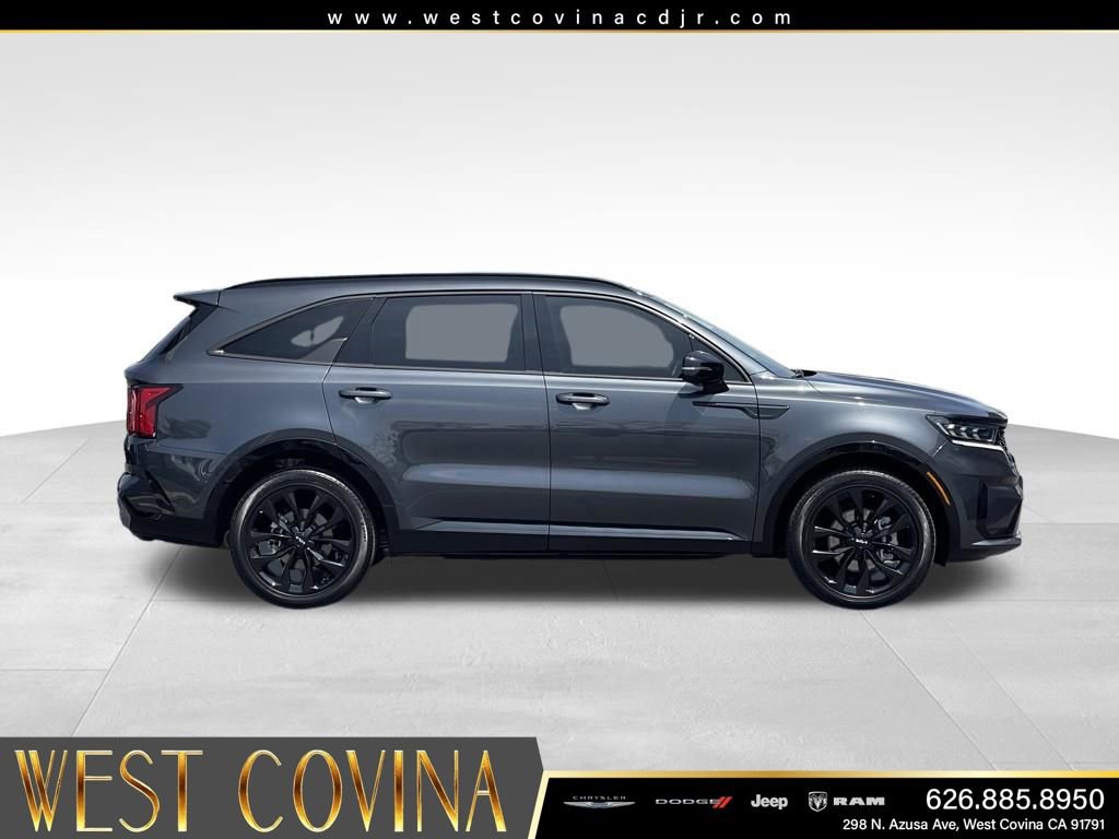 Used 2023 Kia Sorento SX FWD image 4