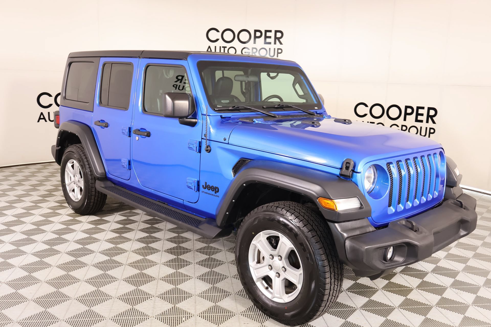 Used 2023 Jeep Wrangler Unlimited Sport AWD/4WD image 1