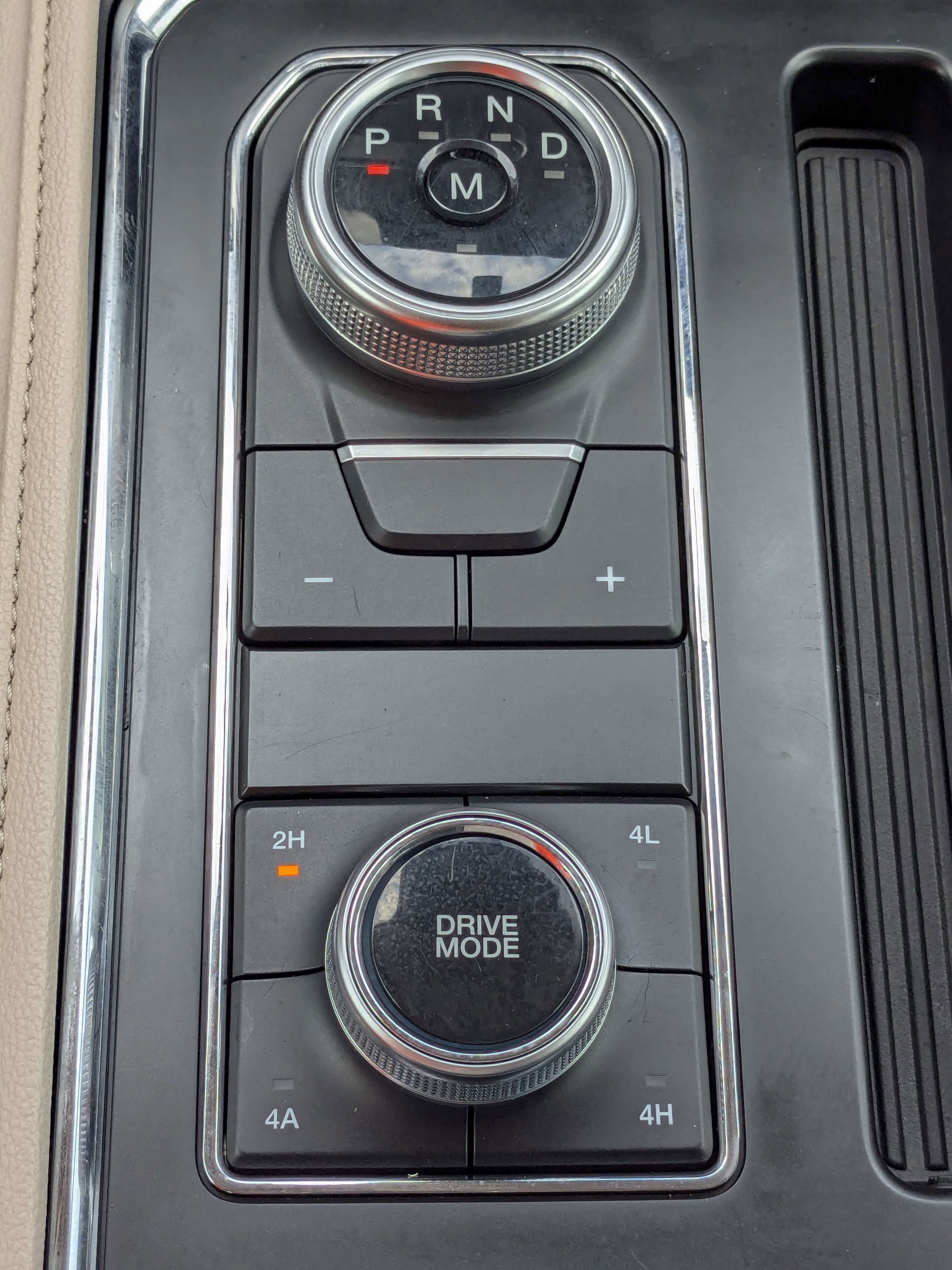 Used 2024 Ford Expedition Max XLT AWD/4WD image 31