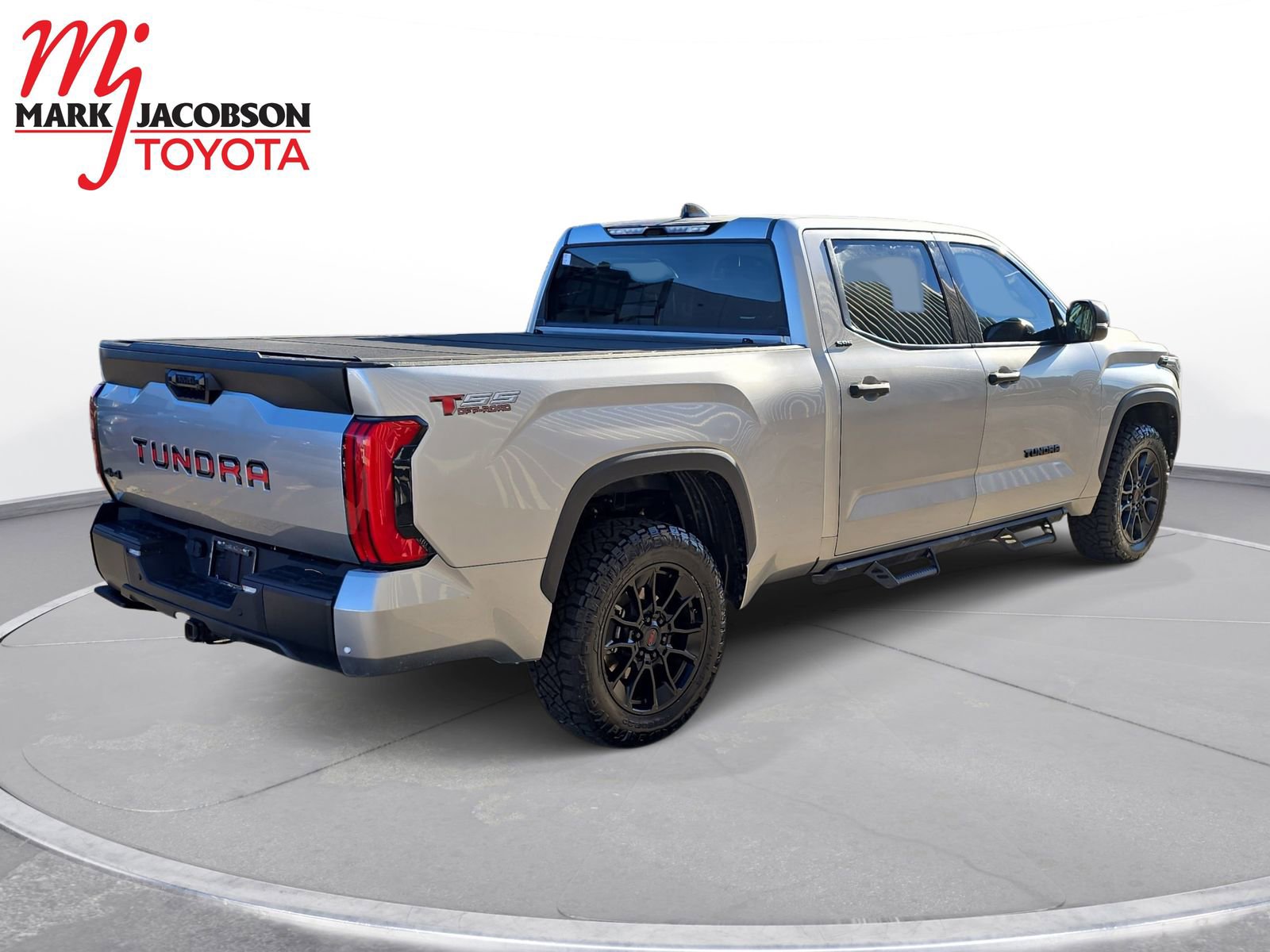 Used 2023 Toyota Tundra SR5 image 9