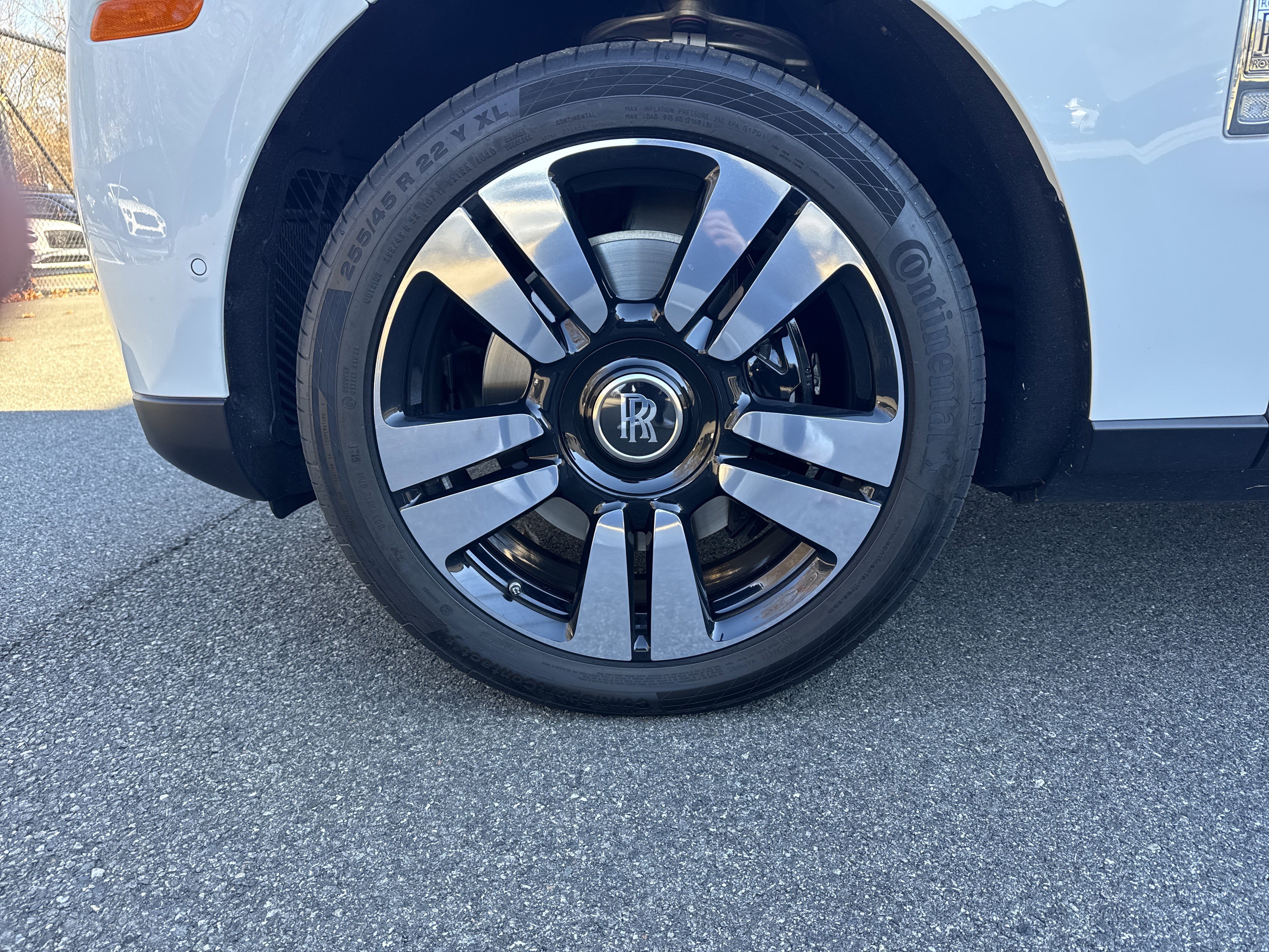 Certified 2022 Rolls-Royce Cullinan image 6