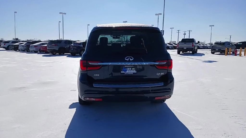 Used 2024 INFINITI QX80 Luxe AWD/4WD image 7