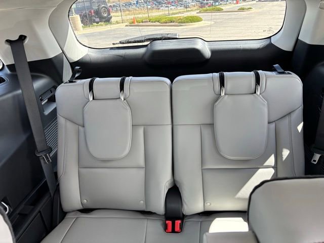 New 2026 Ford Explorer Active image 16