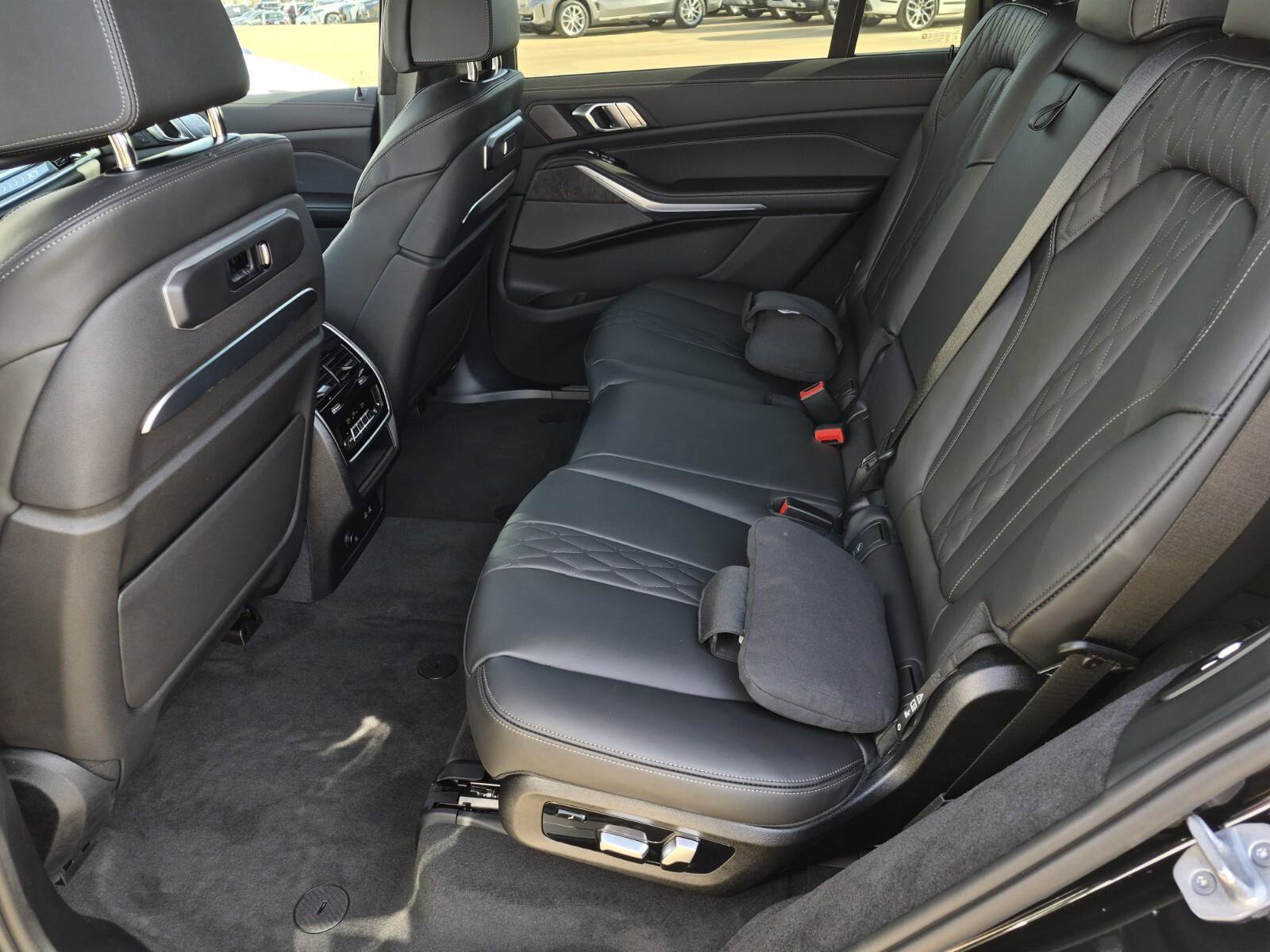 New 2026 BMW X7 xDrive40i w/ Executive Package AWD/4WD image 33