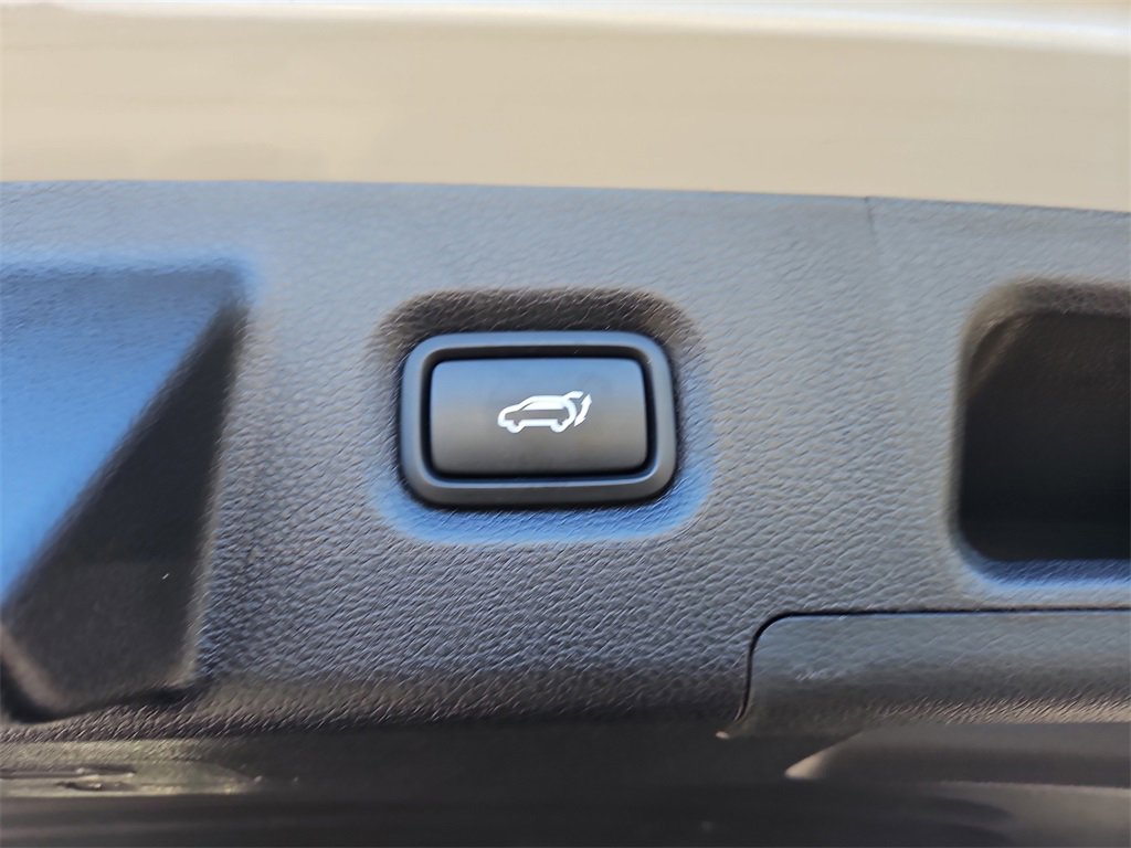 Used 2023 Hyundai Santa Fe SEL image 21