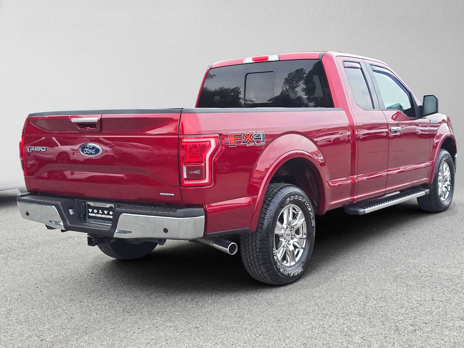 Used 2016 Ford F150 Lariat w/ Equipment Group 502A Luxury AWD/4WD image 3