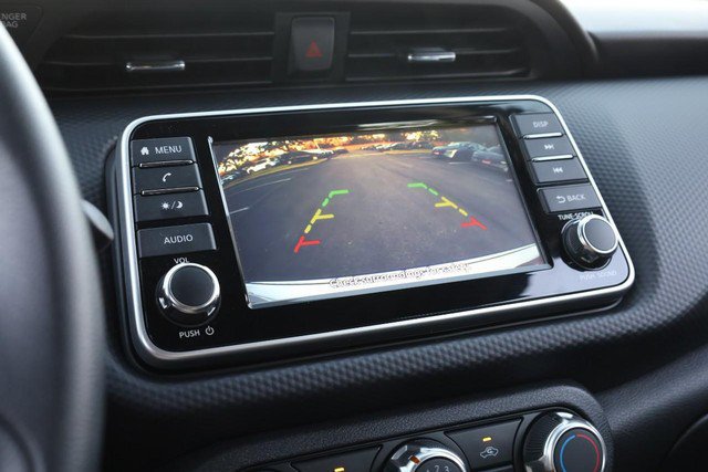 Certified 2025 Nissan Kicks Play S FWD image 11