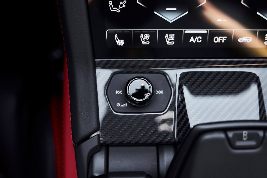 Used 2025 Lamborghini Urus S AWD/4WD image 68