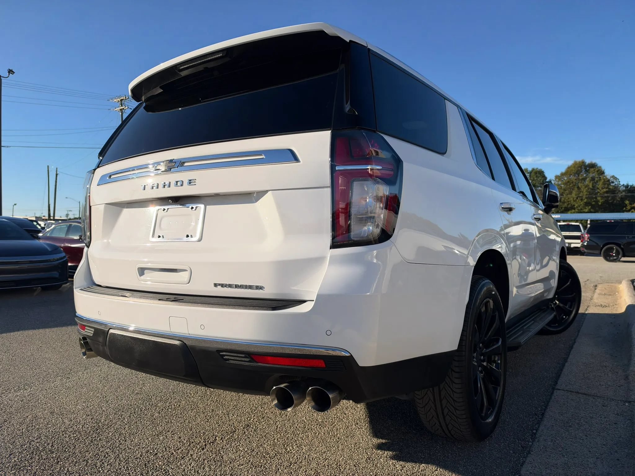 Used 2021 Chevrolet Tahoe Premier AWD/4WD image 5