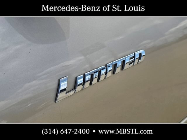 Used 2012 Toyota Highlander Limited w/ Tow Pkg AWD/4WD image 6