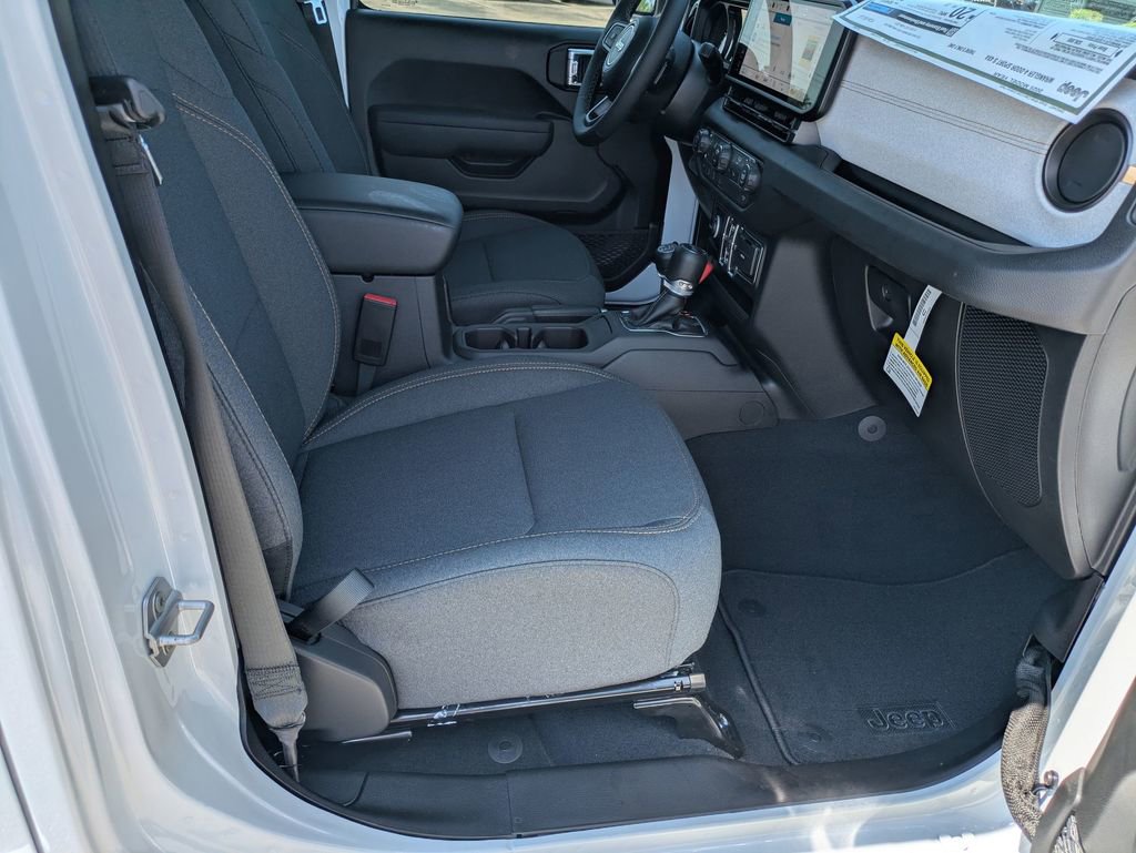 New 2025 Jeep Wrangler Sport S image 33