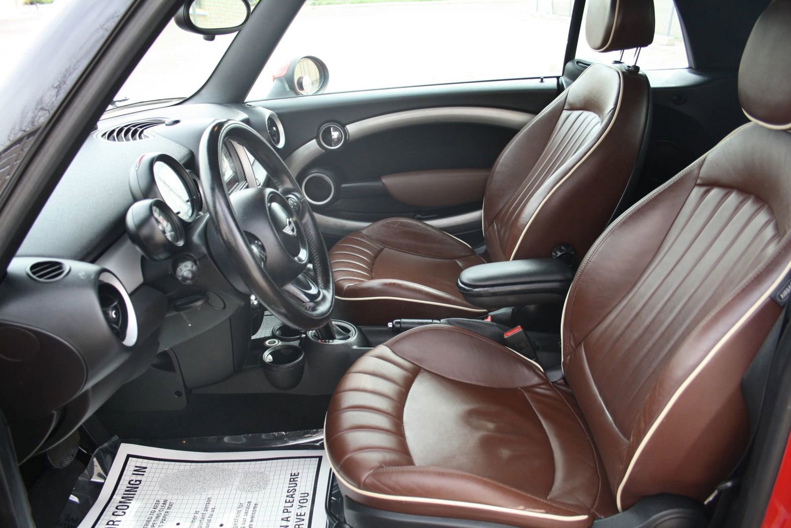 Used 2013 MINI Cooper Convertible image 11